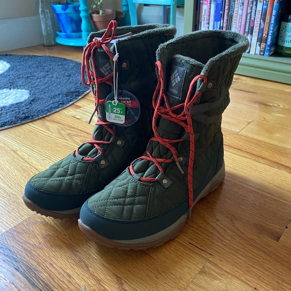Women’s Columbia Snow boots